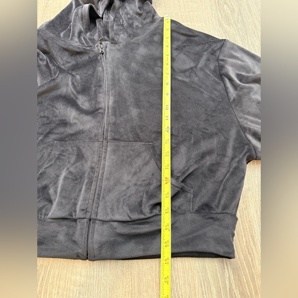 Skims Velour Zip Up Cropped Hoodie in Black 4XL - Picture 7 of 8